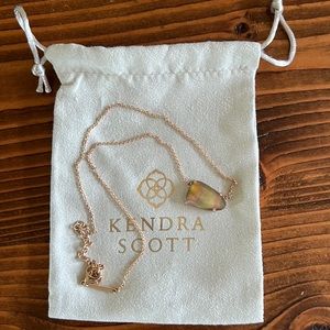 Kendra Scott necklace